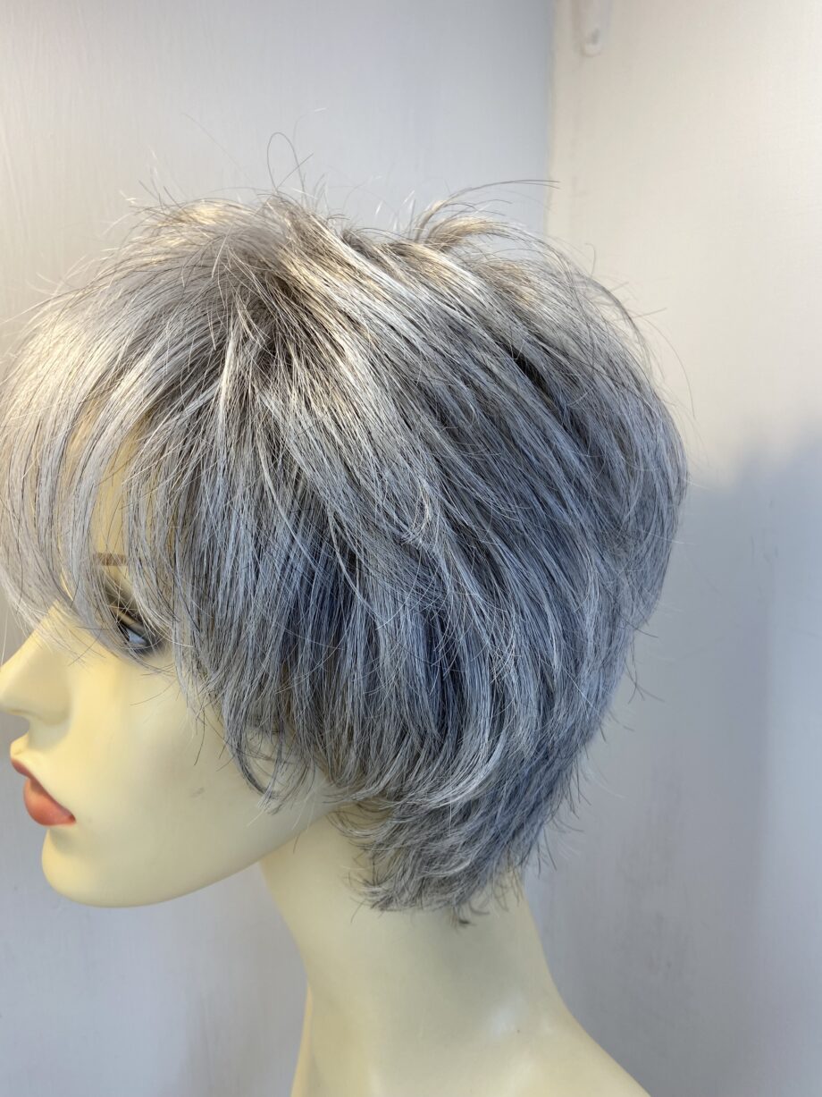 Grey dimples wig. Gss331