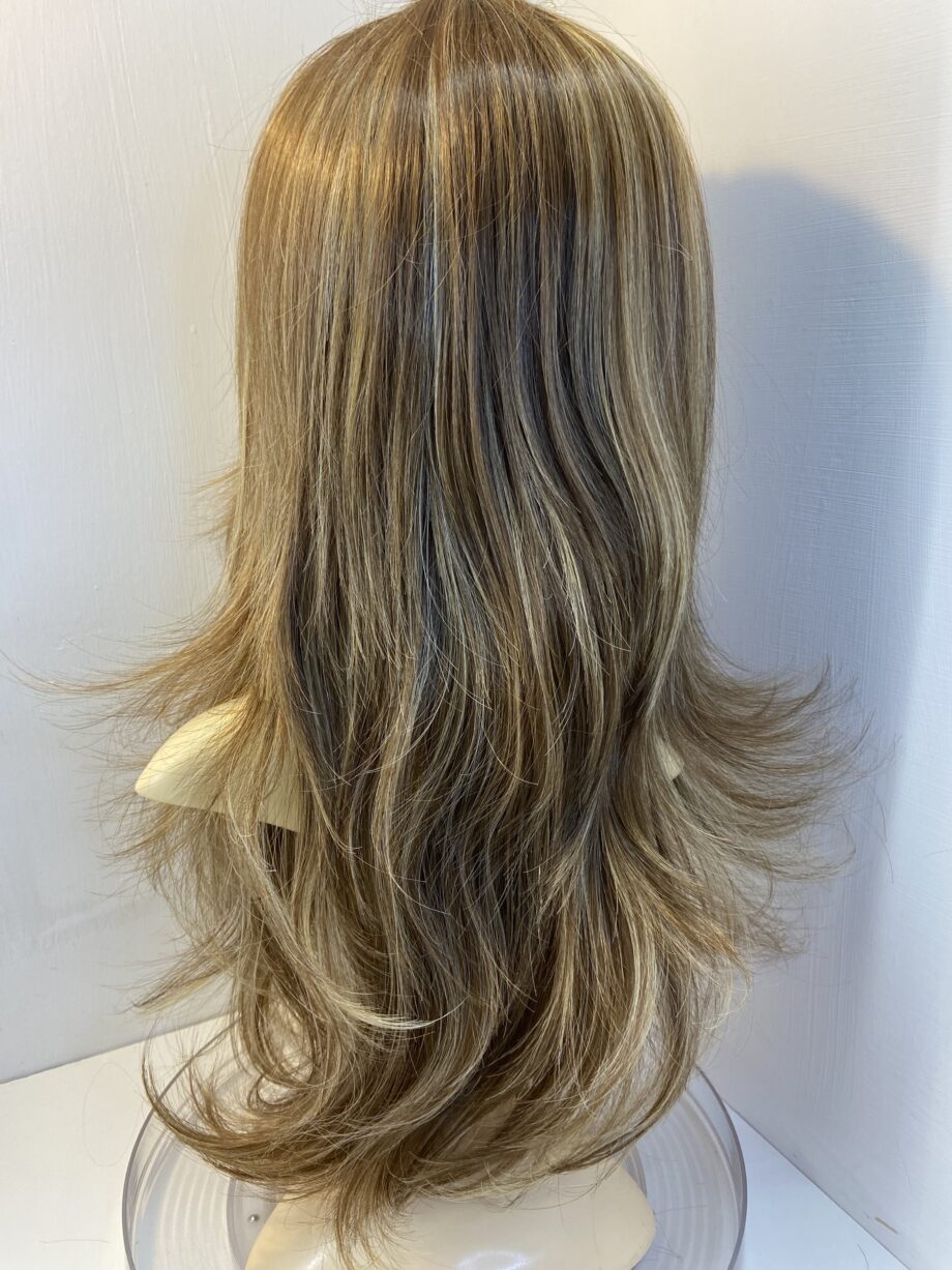 New long brown wig. Brlw592