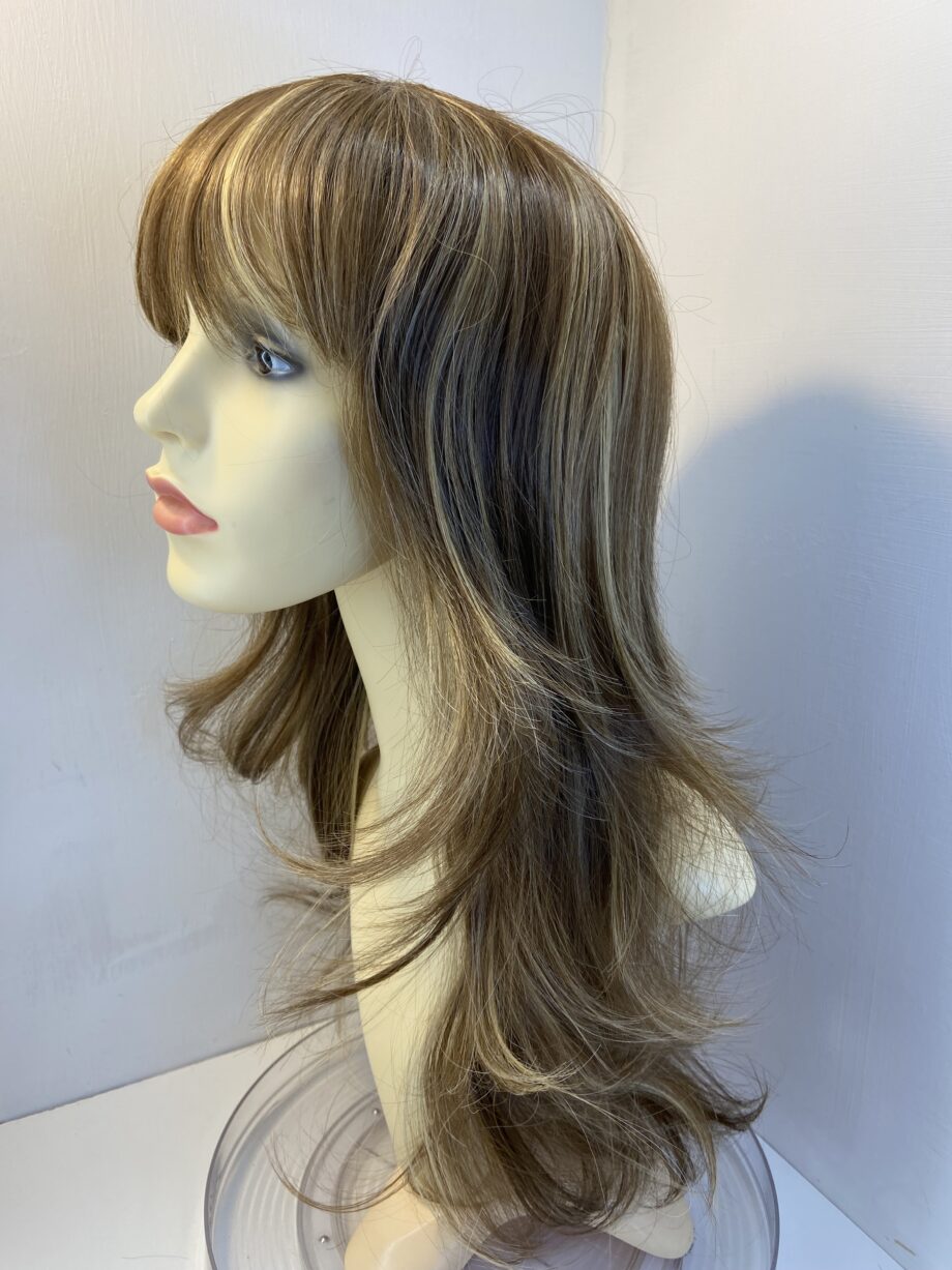 New long brown wig. Brlw592