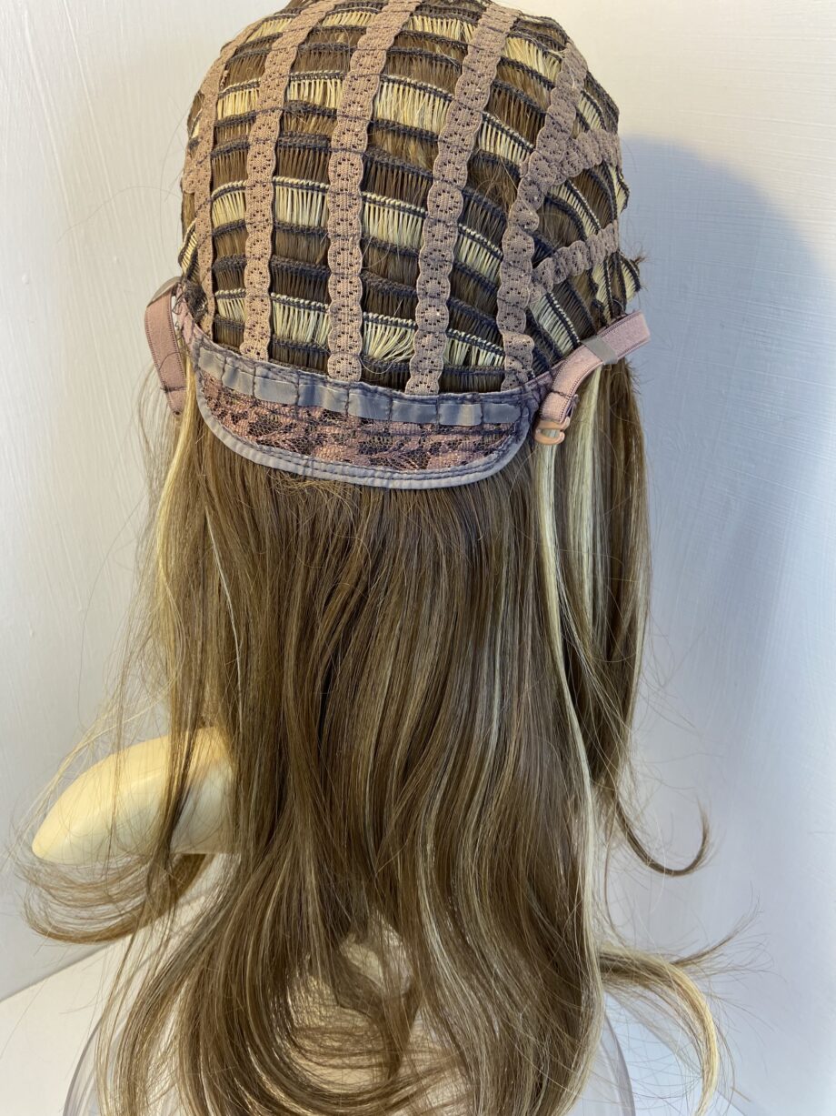 New long brown wig. Brlw592