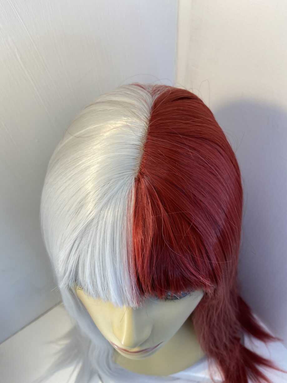Stylish new res/white wig. Rwls595