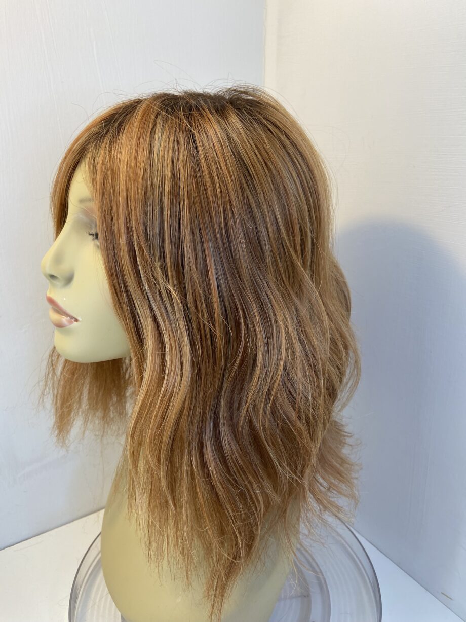 Soft cap blonde rooted Raquel Welch wig. Bllw597