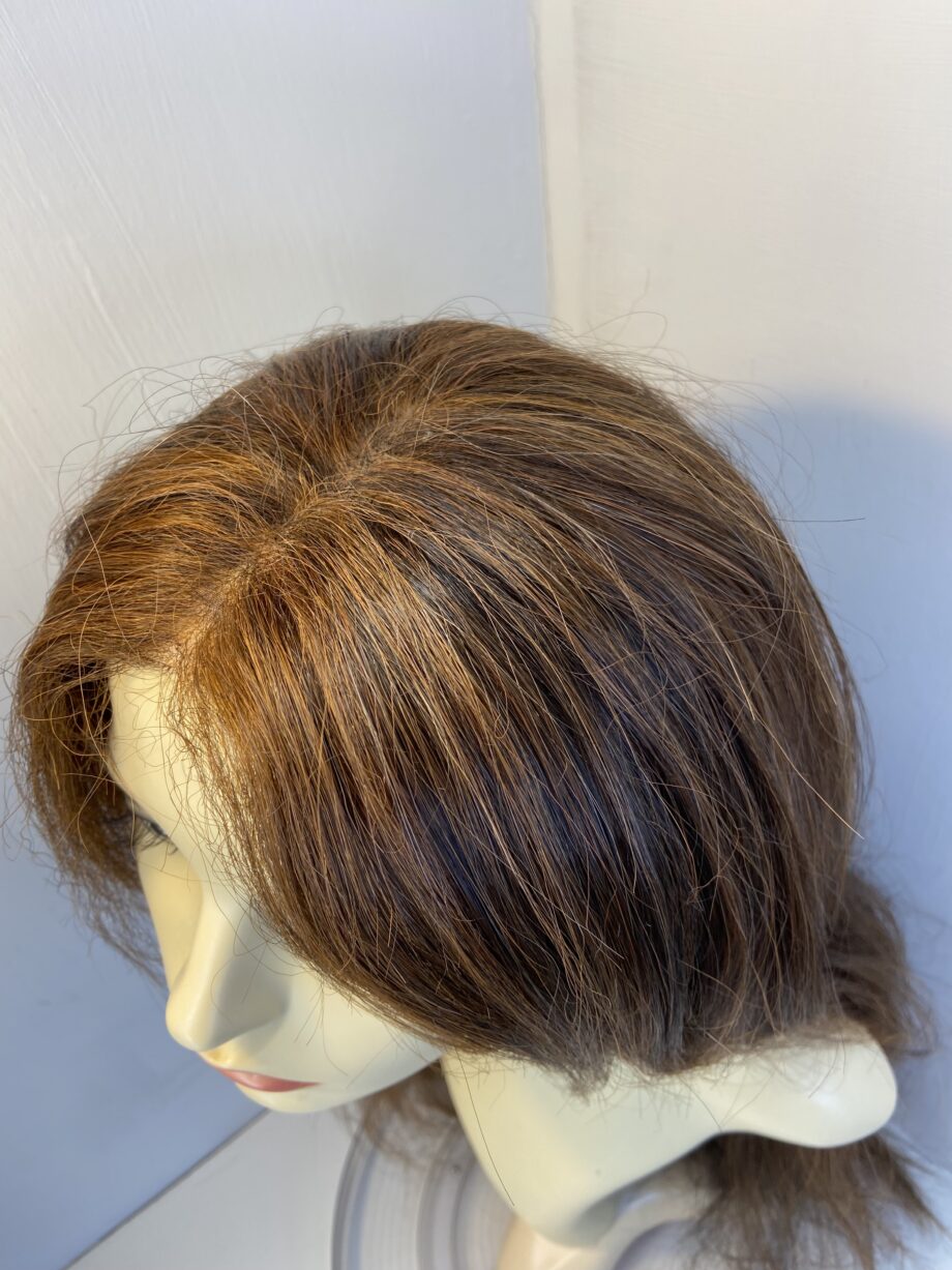 Extra long brown wig. Blls598