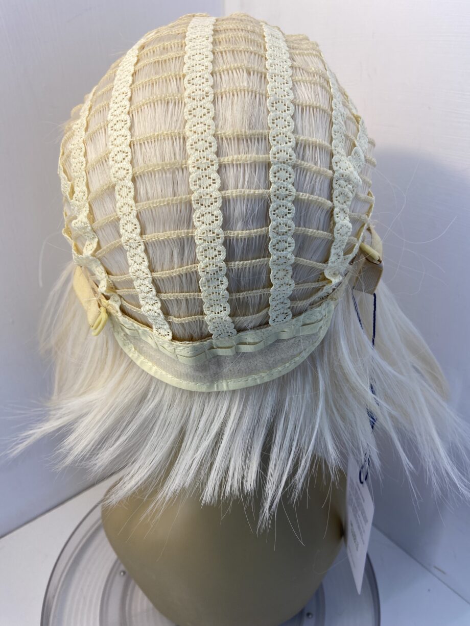 New light blonde wig. Blms501