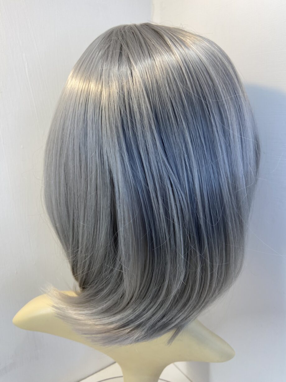 Grey shiny new wig. Gms502