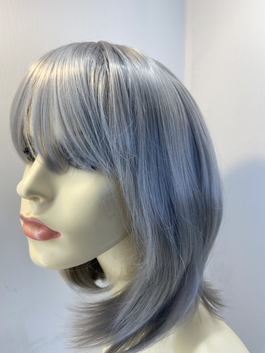 Grey shiny new wig. Gms502