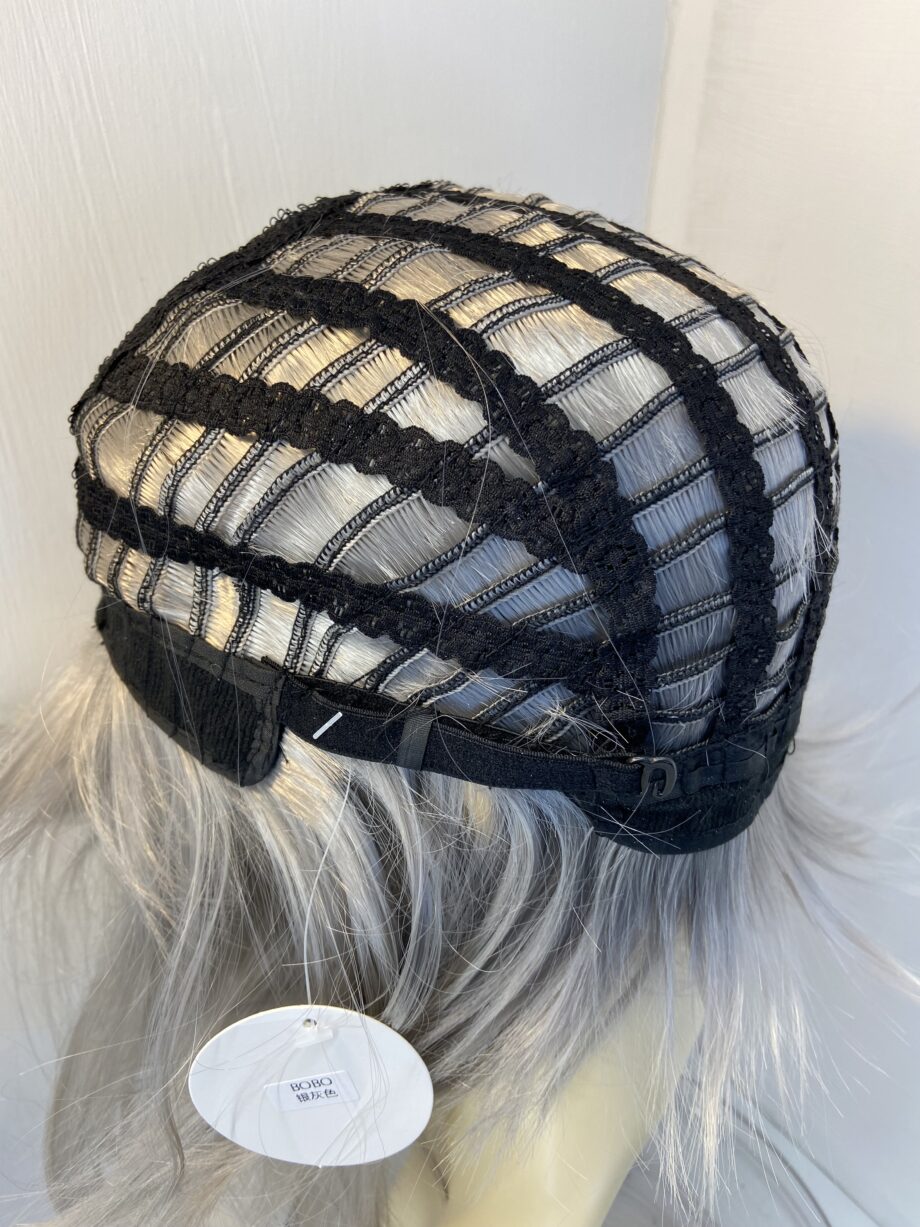 Grey shiny new wig. Gms502