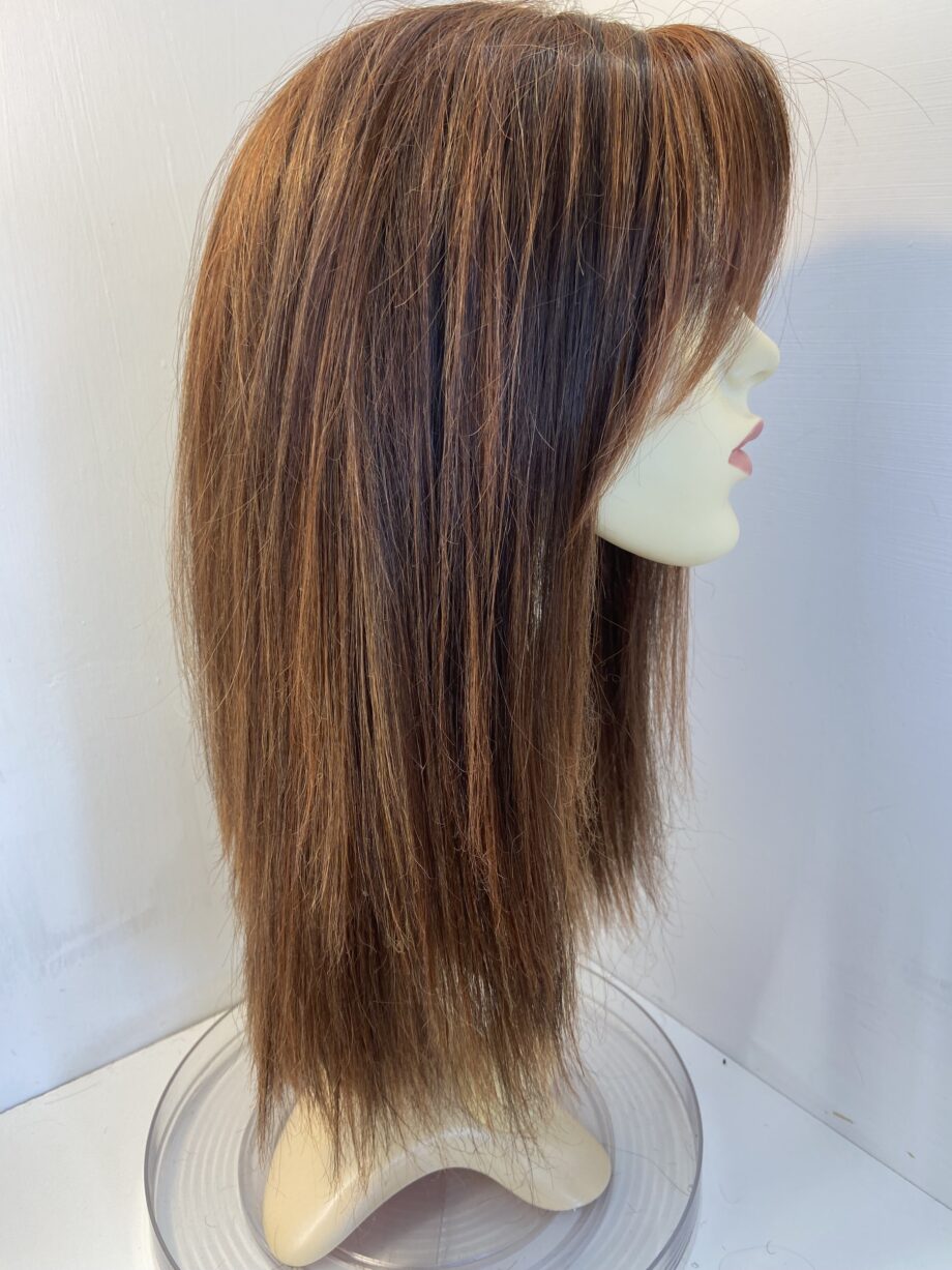 Long Raquel Welsh wig. Rbls753