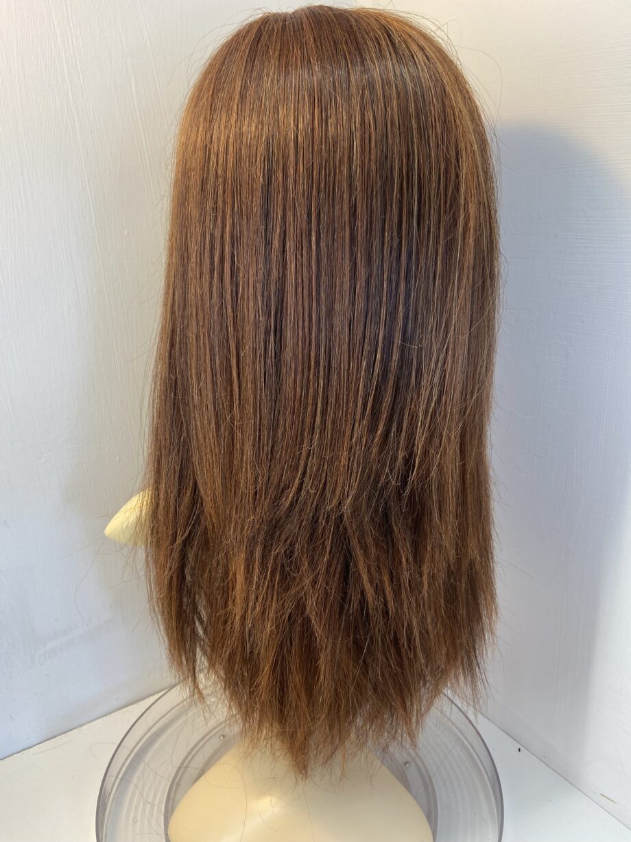 Long Raquel Welsh wig. Rbls753