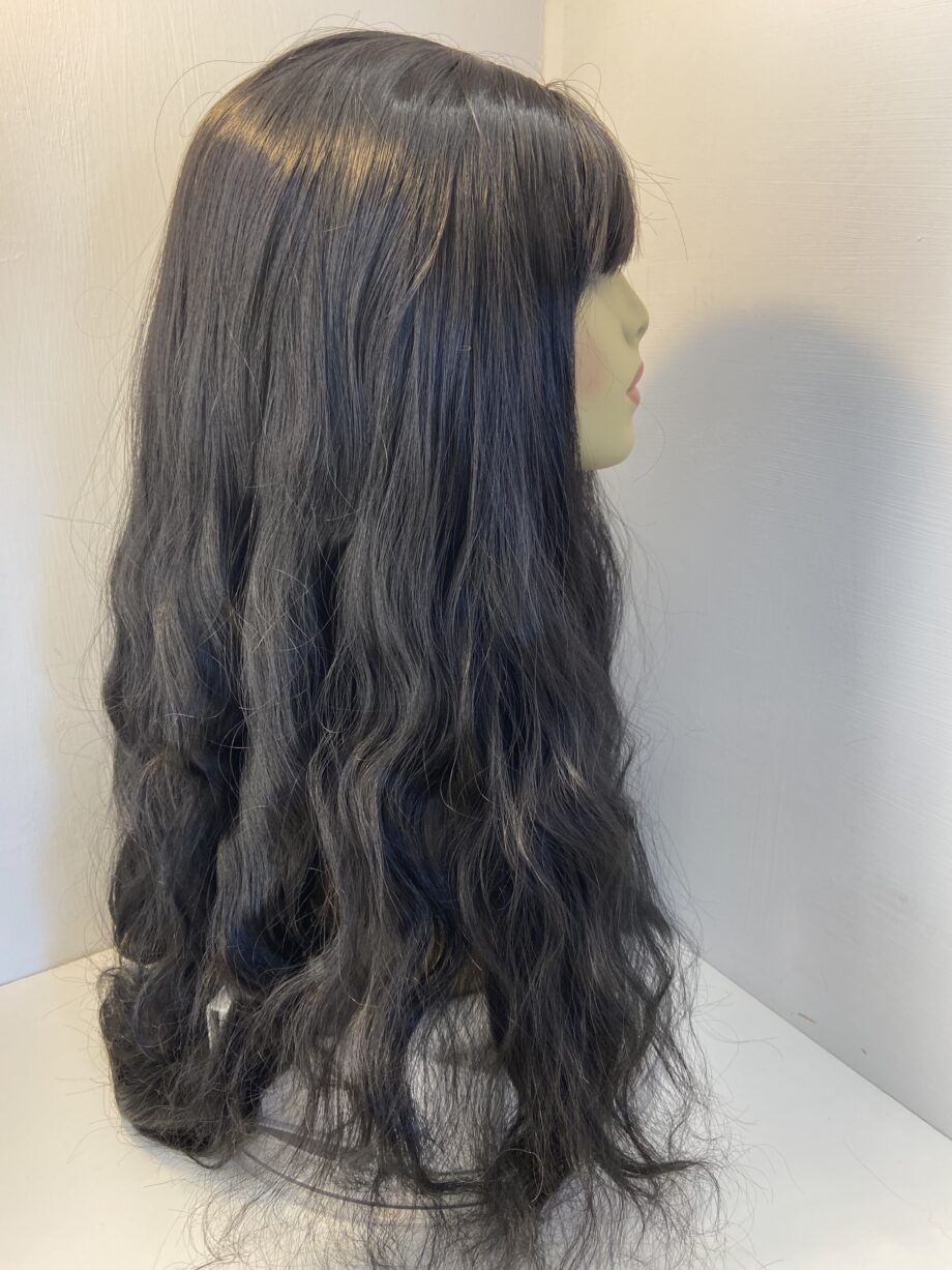 New extra long black wig. Bllw756