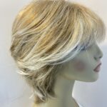 Never worn blonde Noriko wig. Blmw626