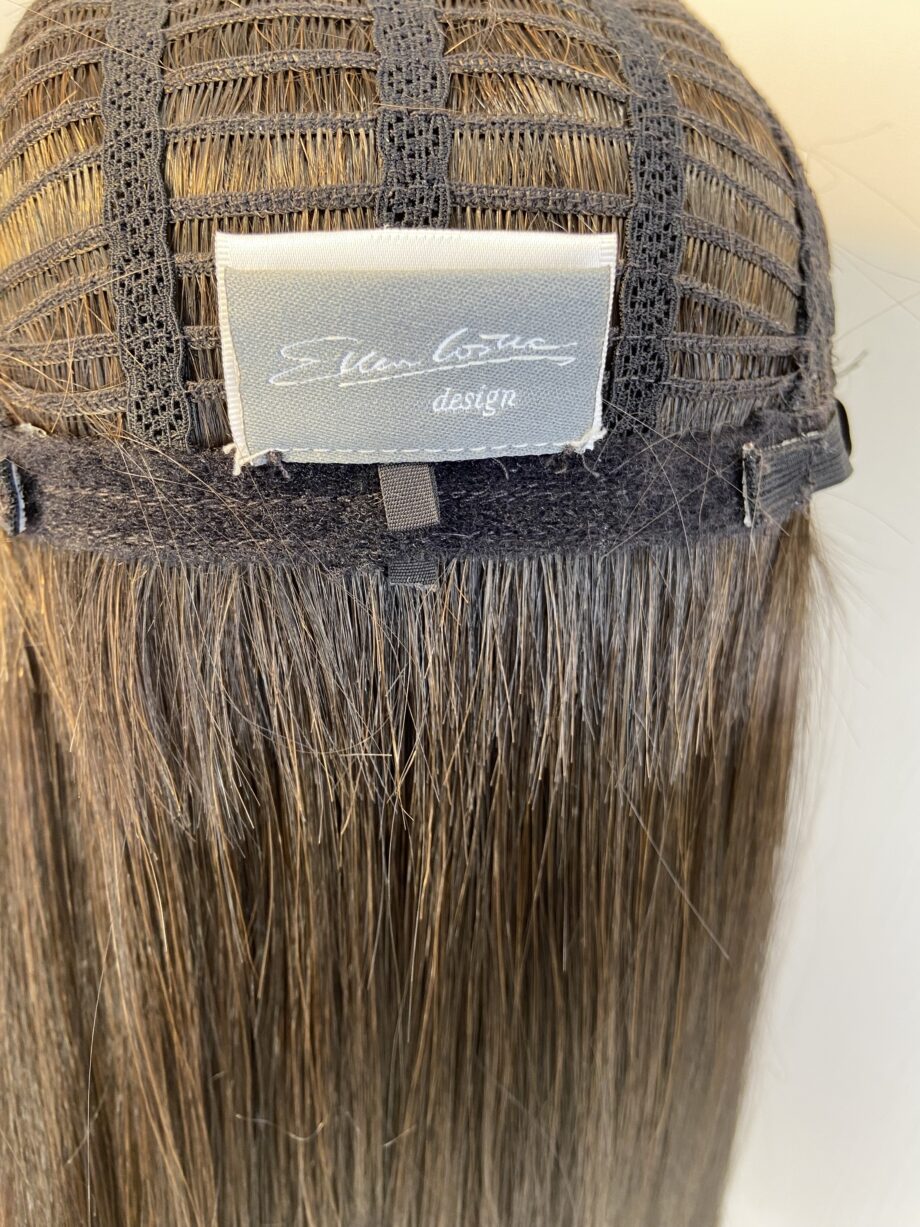 Extra long new brown designer wig. Bbrls606