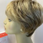 Short designer blonde wig. Bblss607