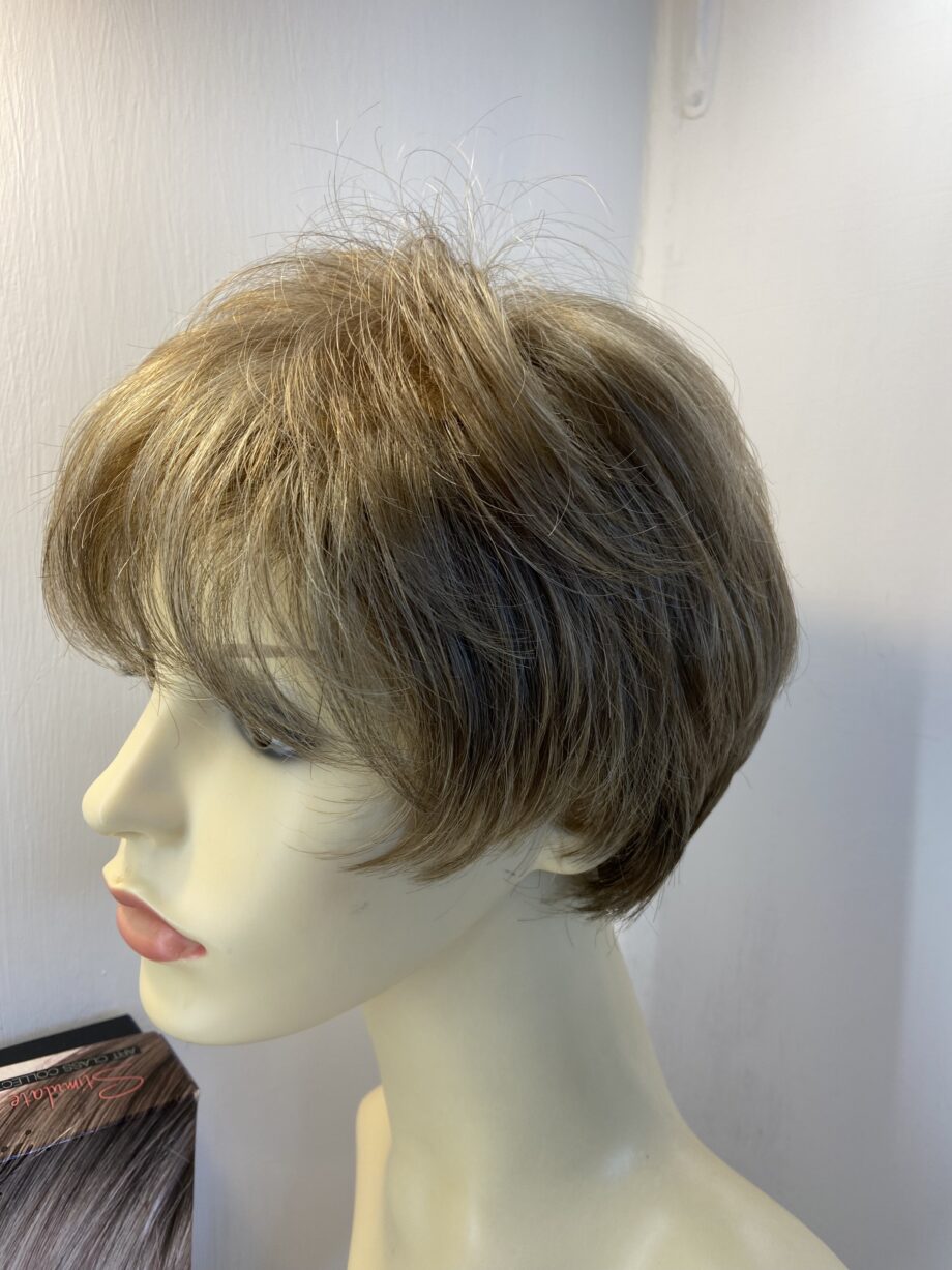 New blonde designer boxed wig. Bblss610