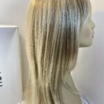 Super long blonde wig. Bblls616