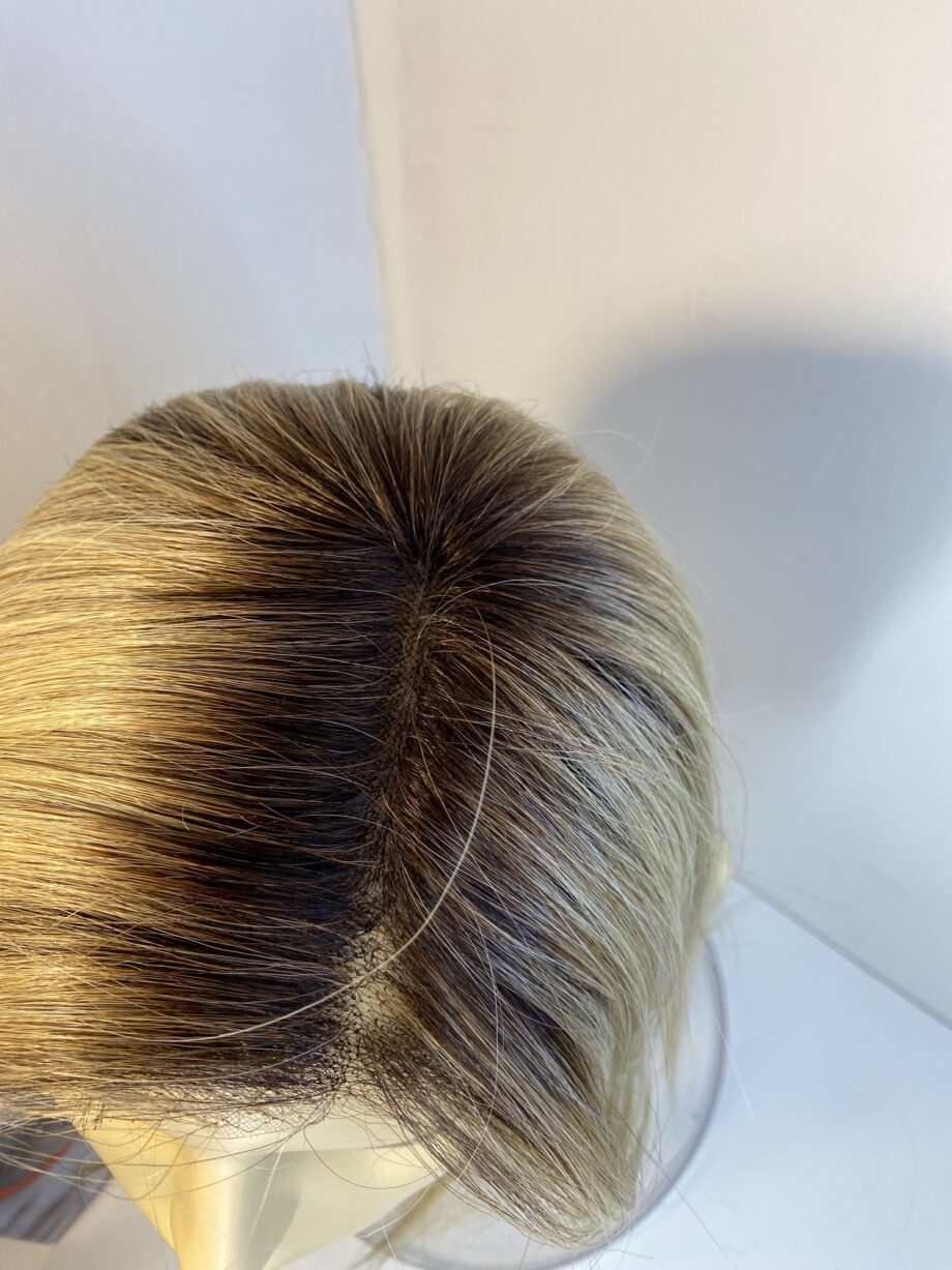 New rooted blonde long wig.