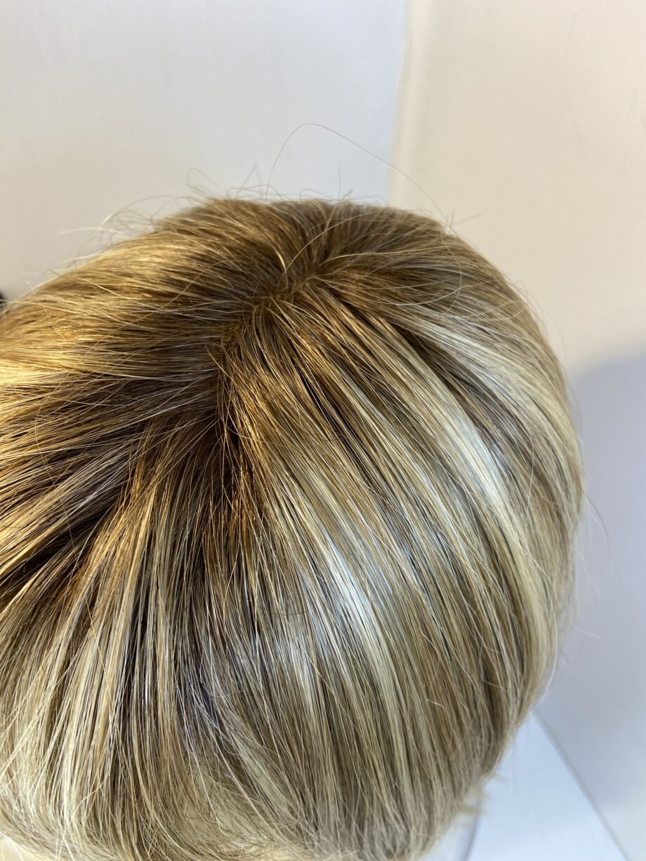 Rooted long blonde new wig. Bblls621