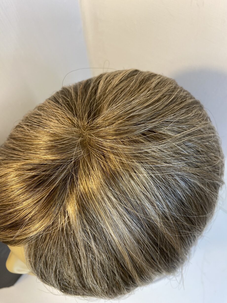 Long blonde stylish wig. Bblls623