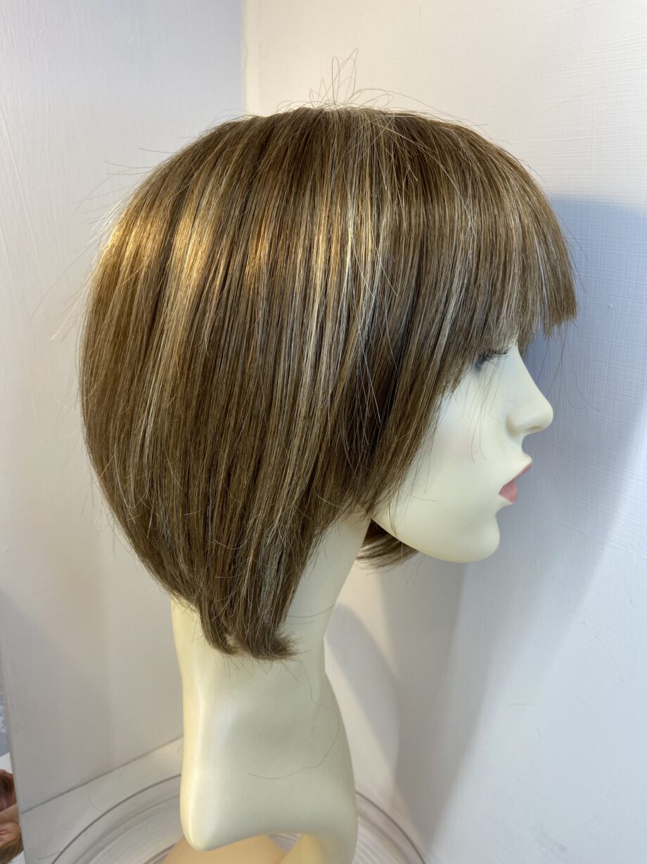 Soft brown designer new wig. Bbrms624