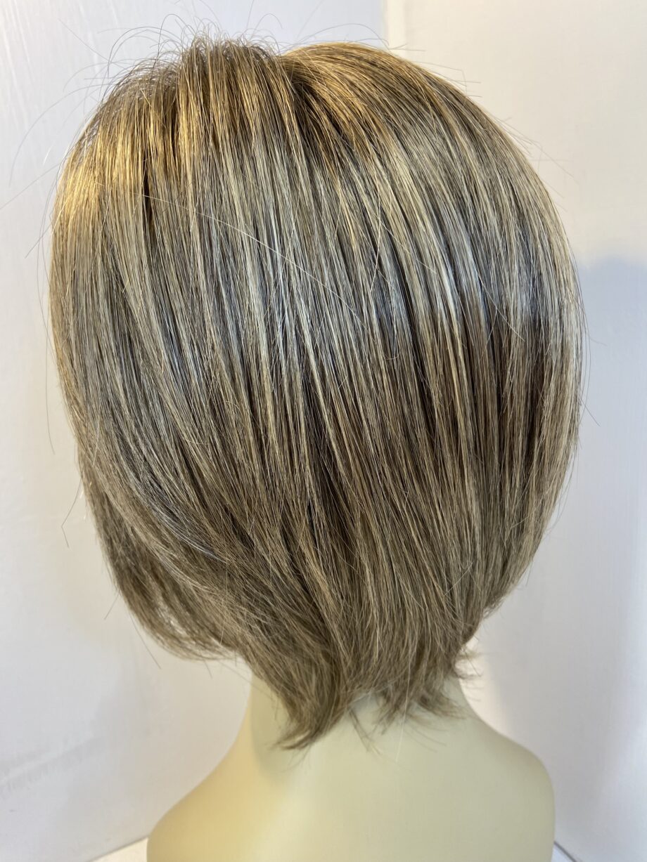 Stunning Ellen Wille soft cap. Blms22