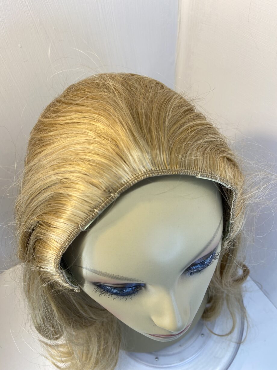 Long blonde wavy hairpiece   Bllw510