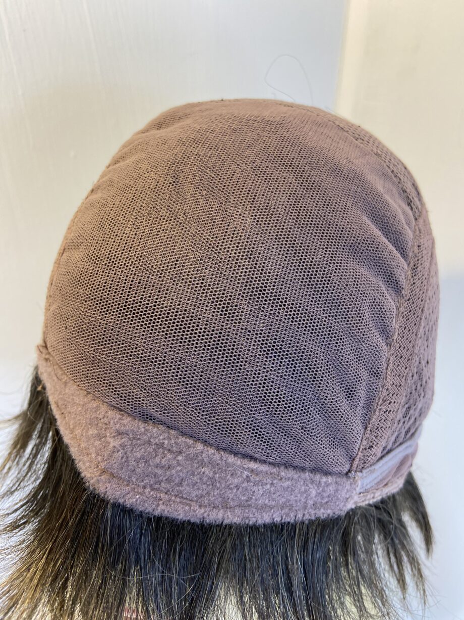 New short brown super soft wig. Brss587