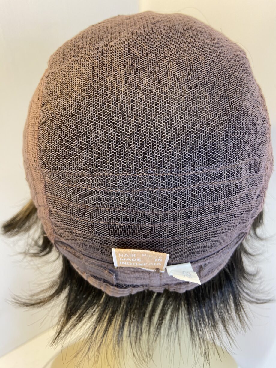 New short brown super soft wig. Brss587