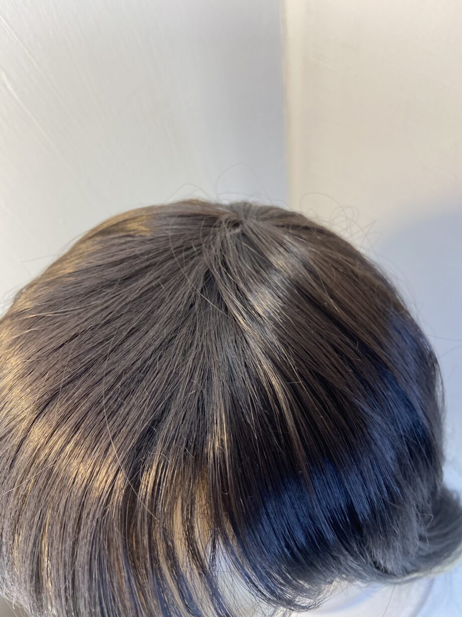 Long dark brown wig. Brls611