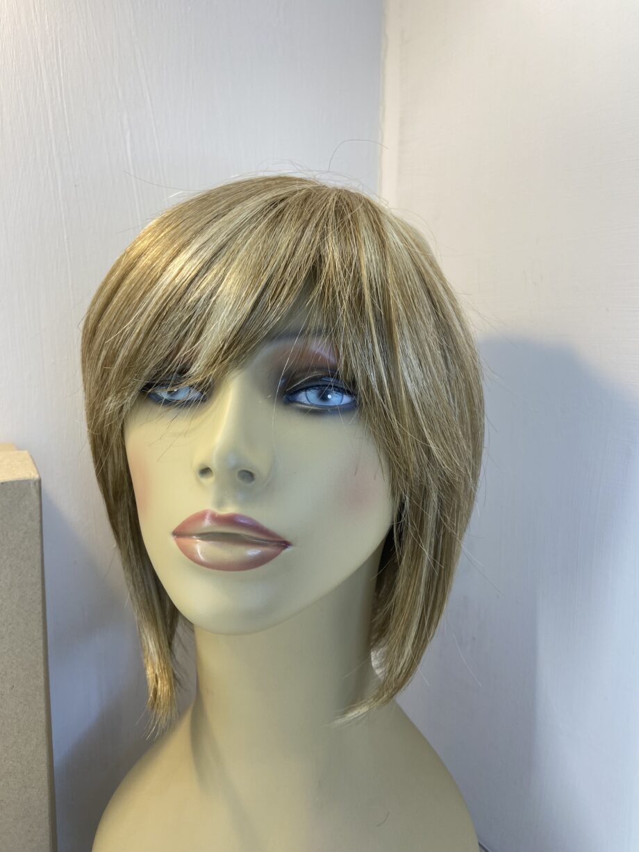 Amore new creamy toffee wig. Bblms618