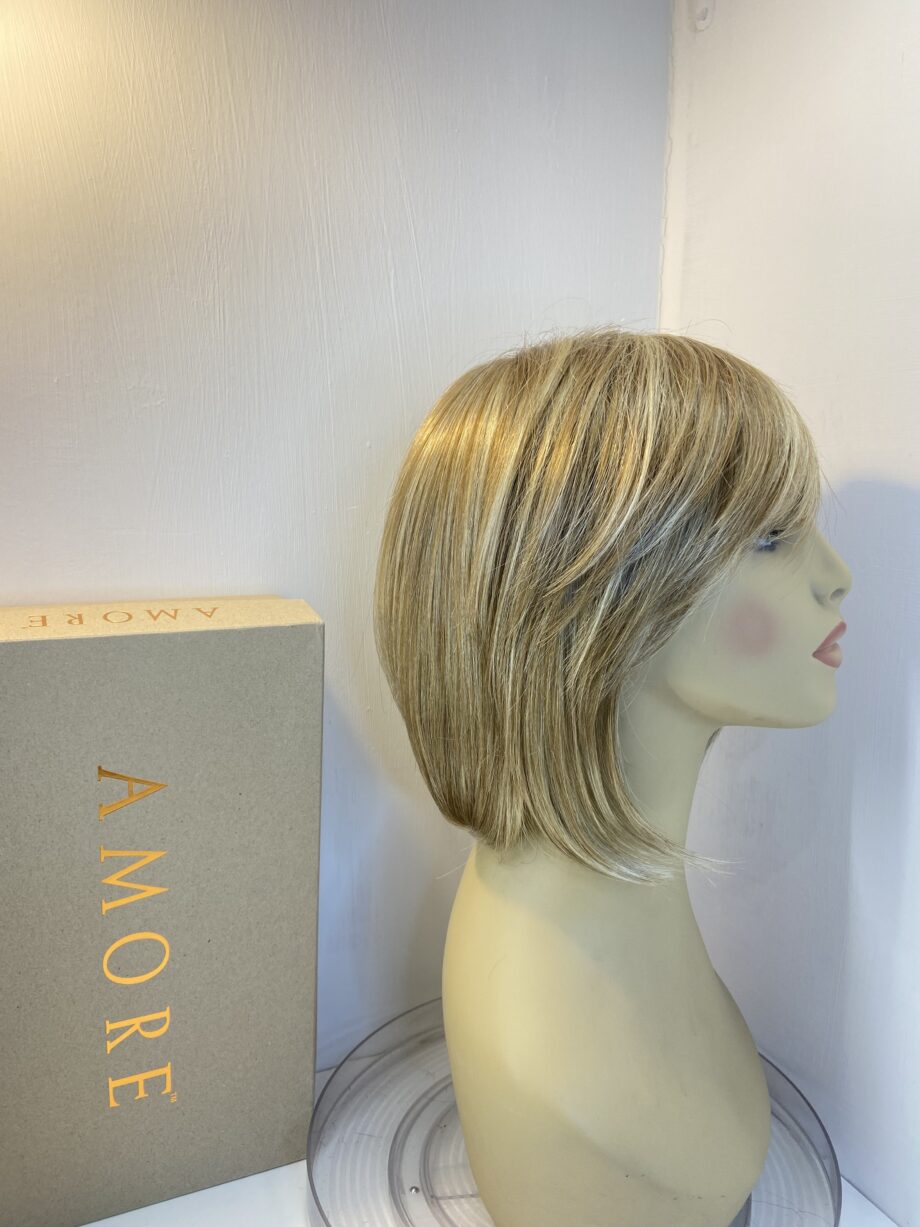 Amore new creamy toffee wig. Bblms618