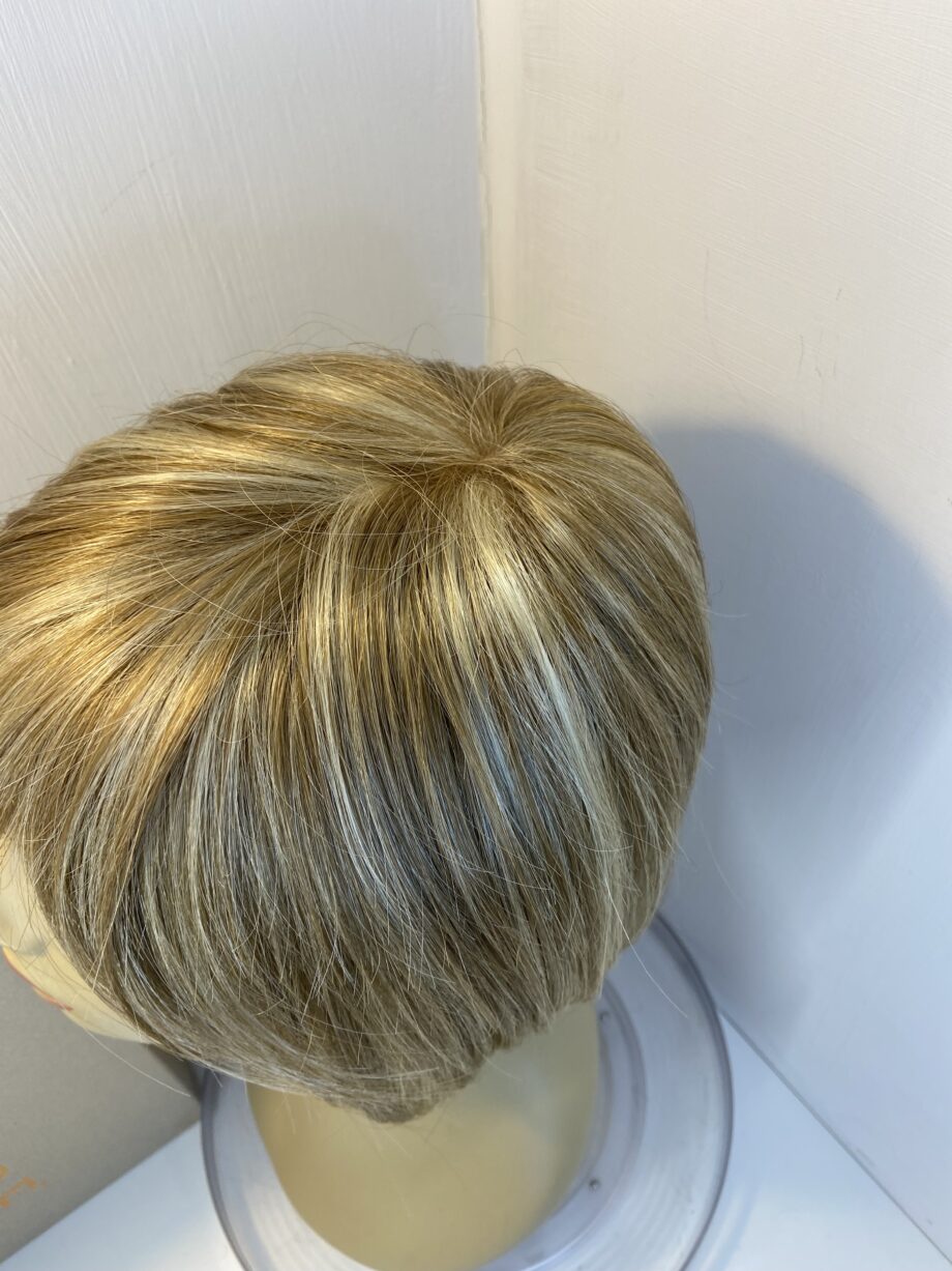 Amore new creamy toffee wig. Bblms618