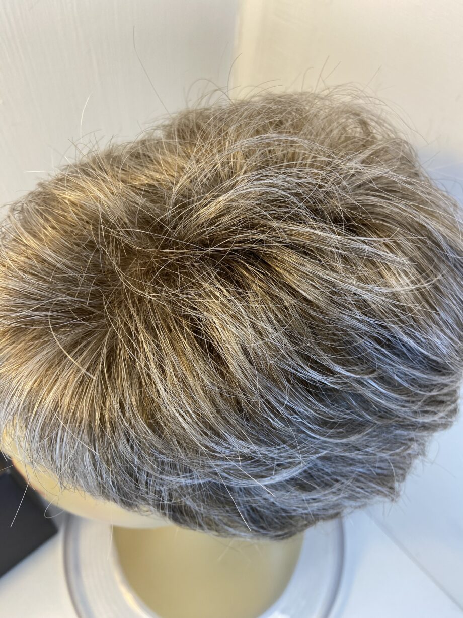 New short brown wig. Bbrsw621