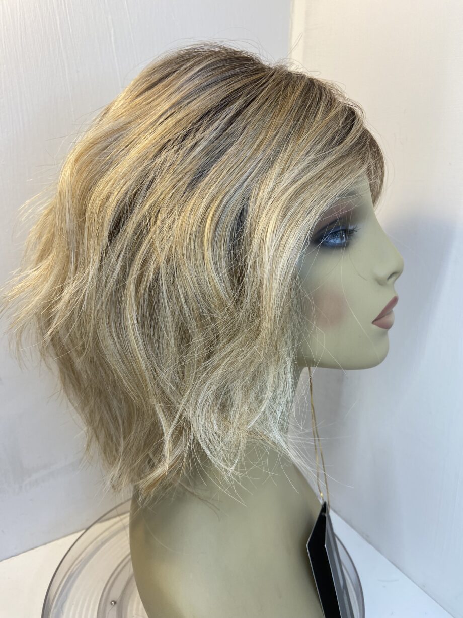 New blonde rooted wig. Blmw224
