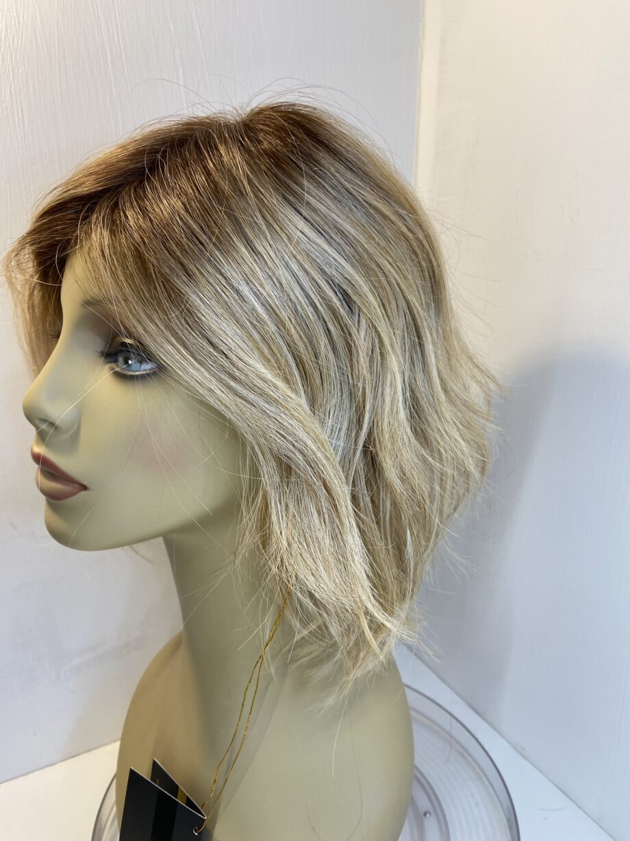 New blonde rooted wig. Blmw224