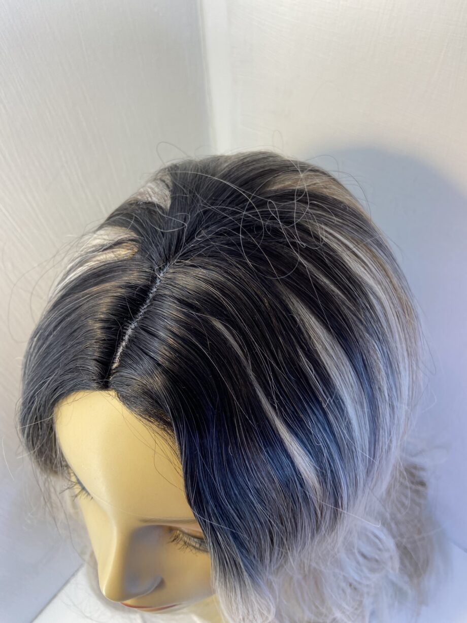 Extra long blonde dark roots. Blls11