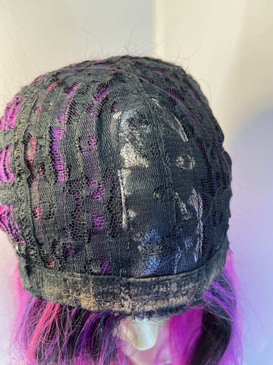 Purple rooted fun wig. Pulw762