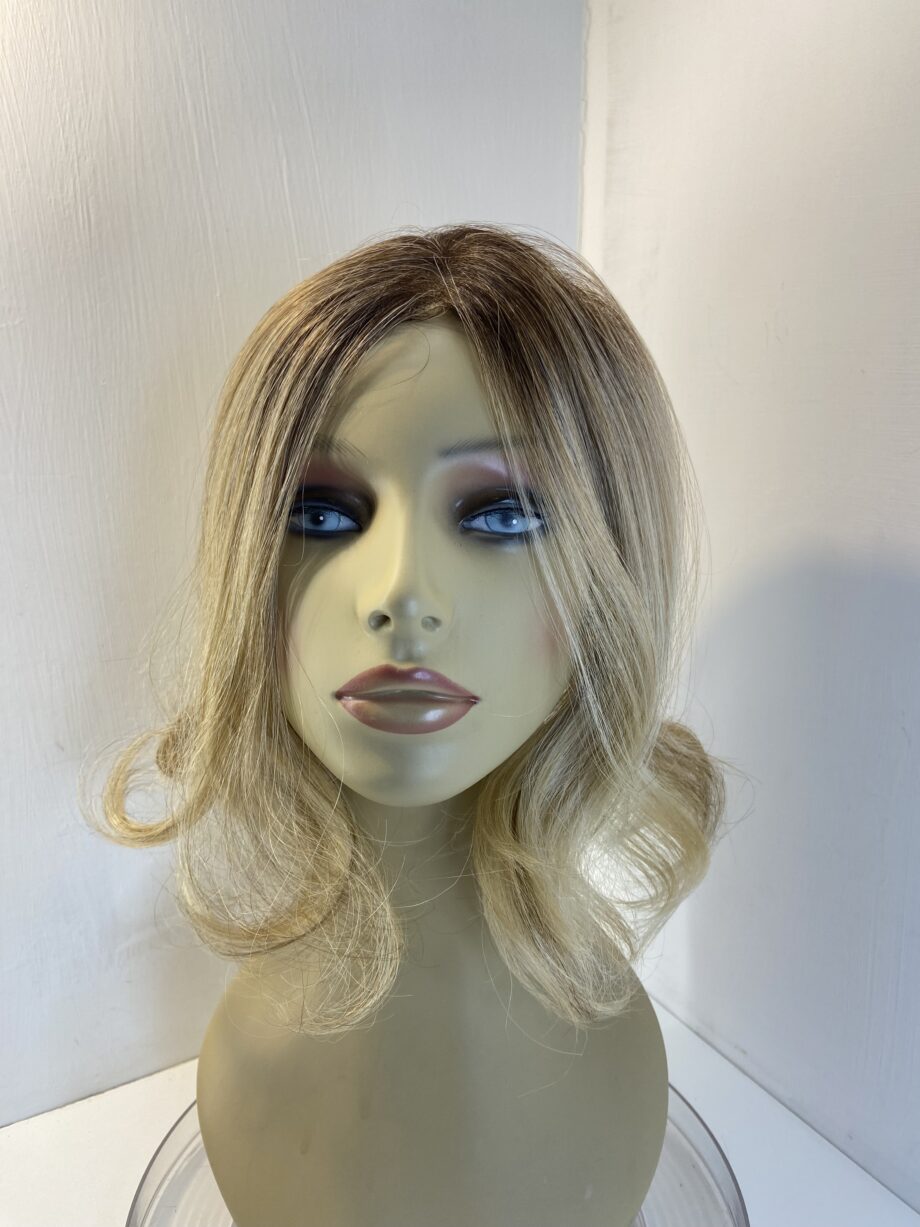 Hairpiece. Blonde rooted blmw819