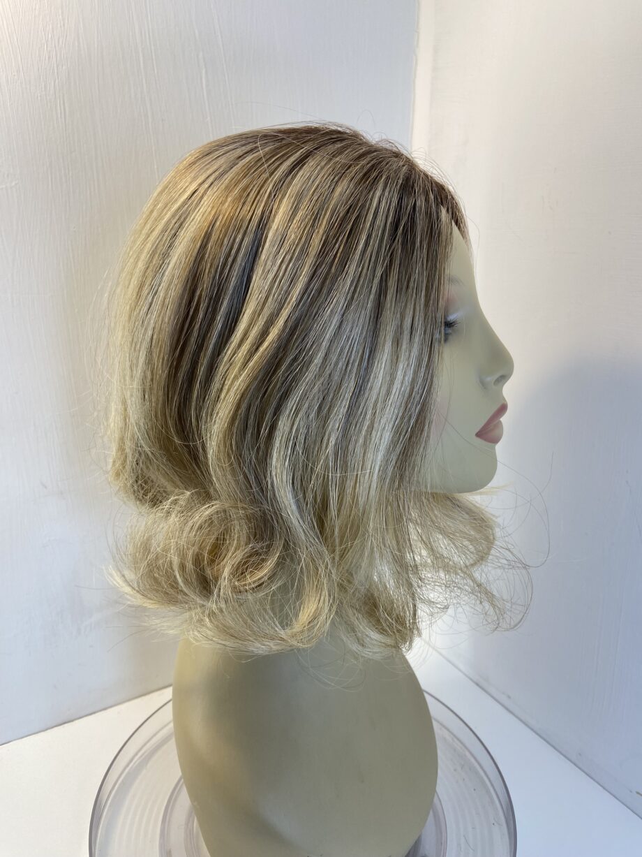 Hairpiece. Blonde rooted blmw819