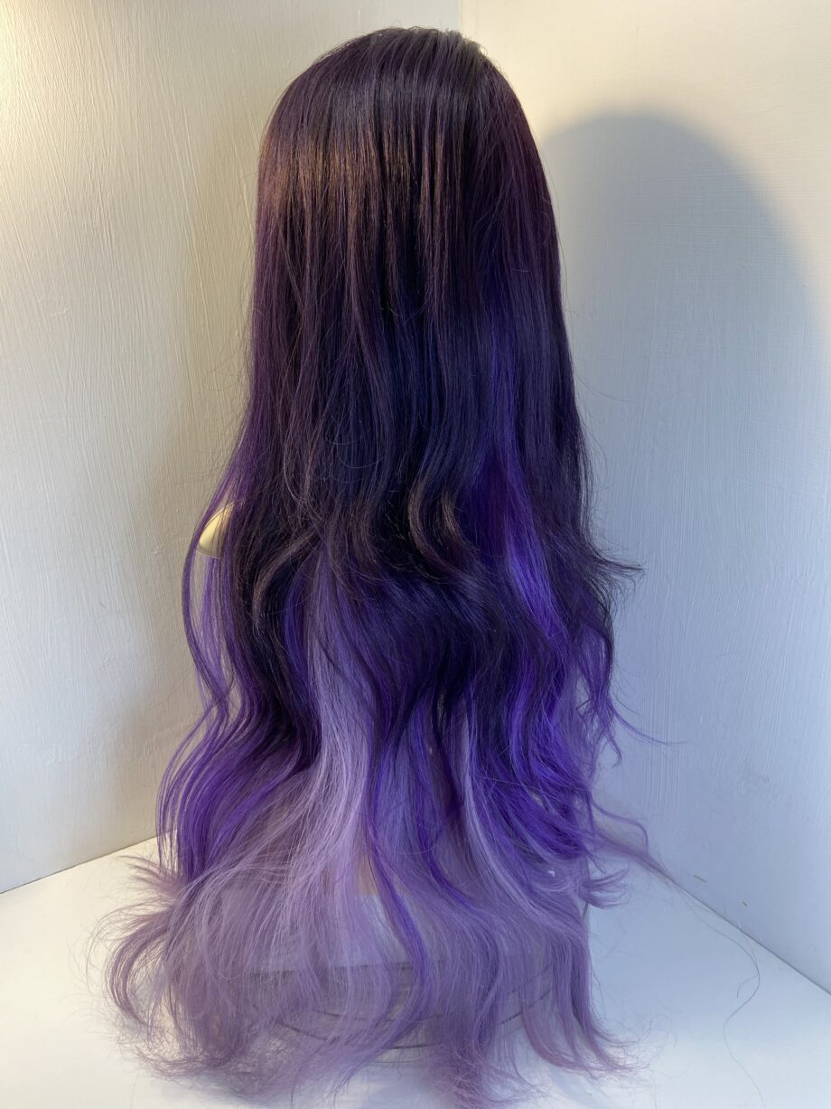 Purple/lilac long wig. Purplelw820