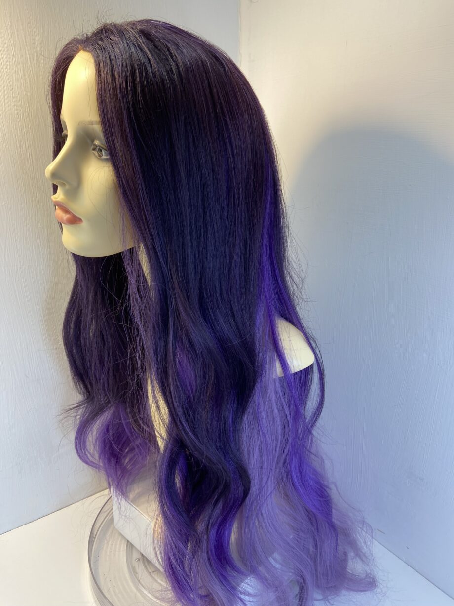 Purple/lilac long wig. Purplelw820