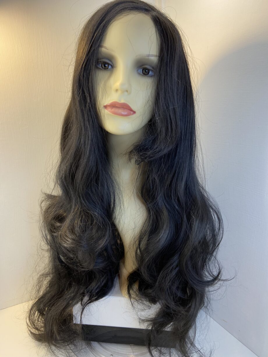 Extra long black wavy heat. Blls767