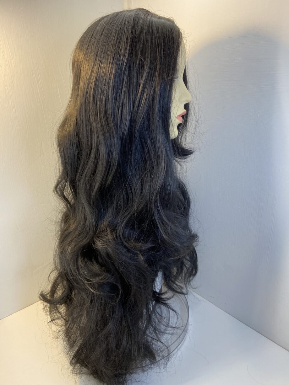 Extra long black wavy heat. Blls767