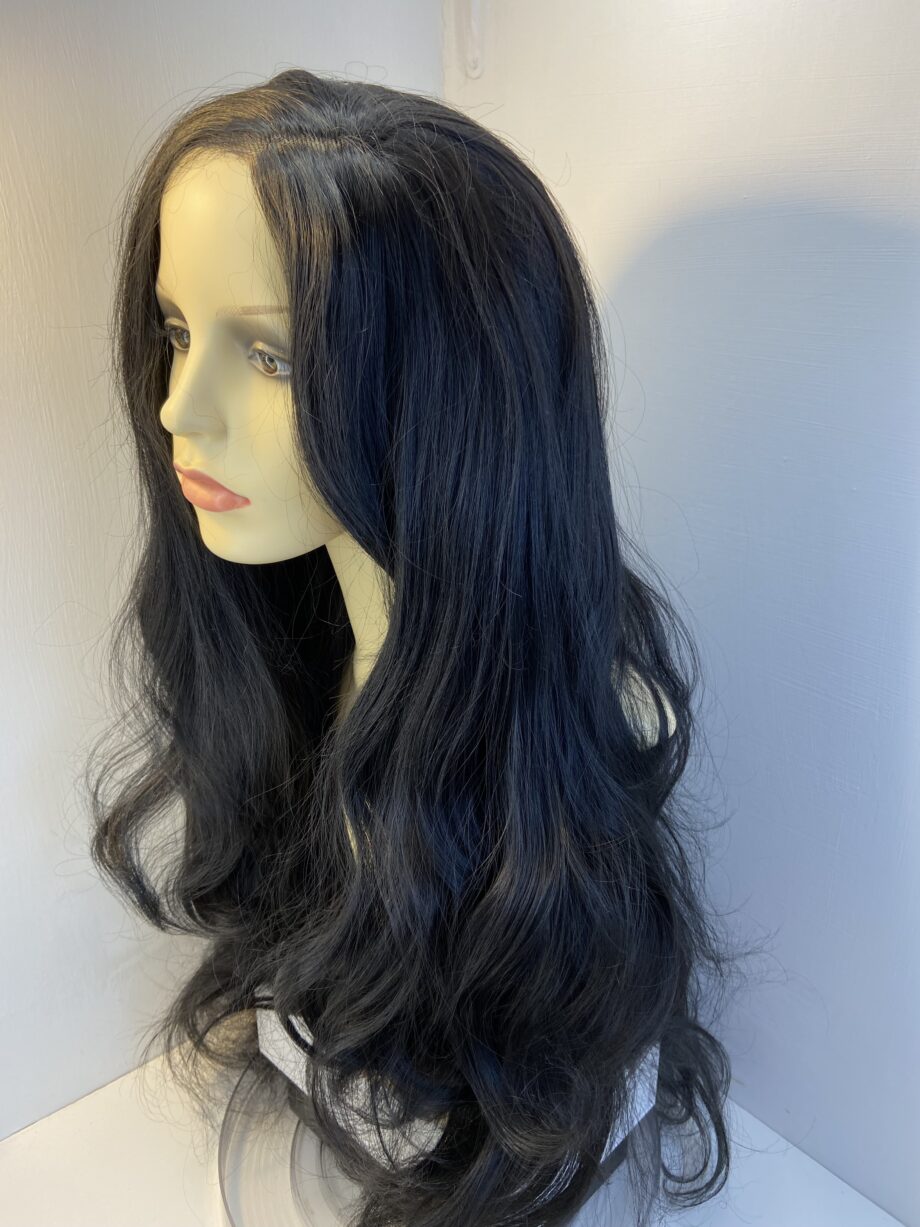 Extra long black wavy heat. Blls767