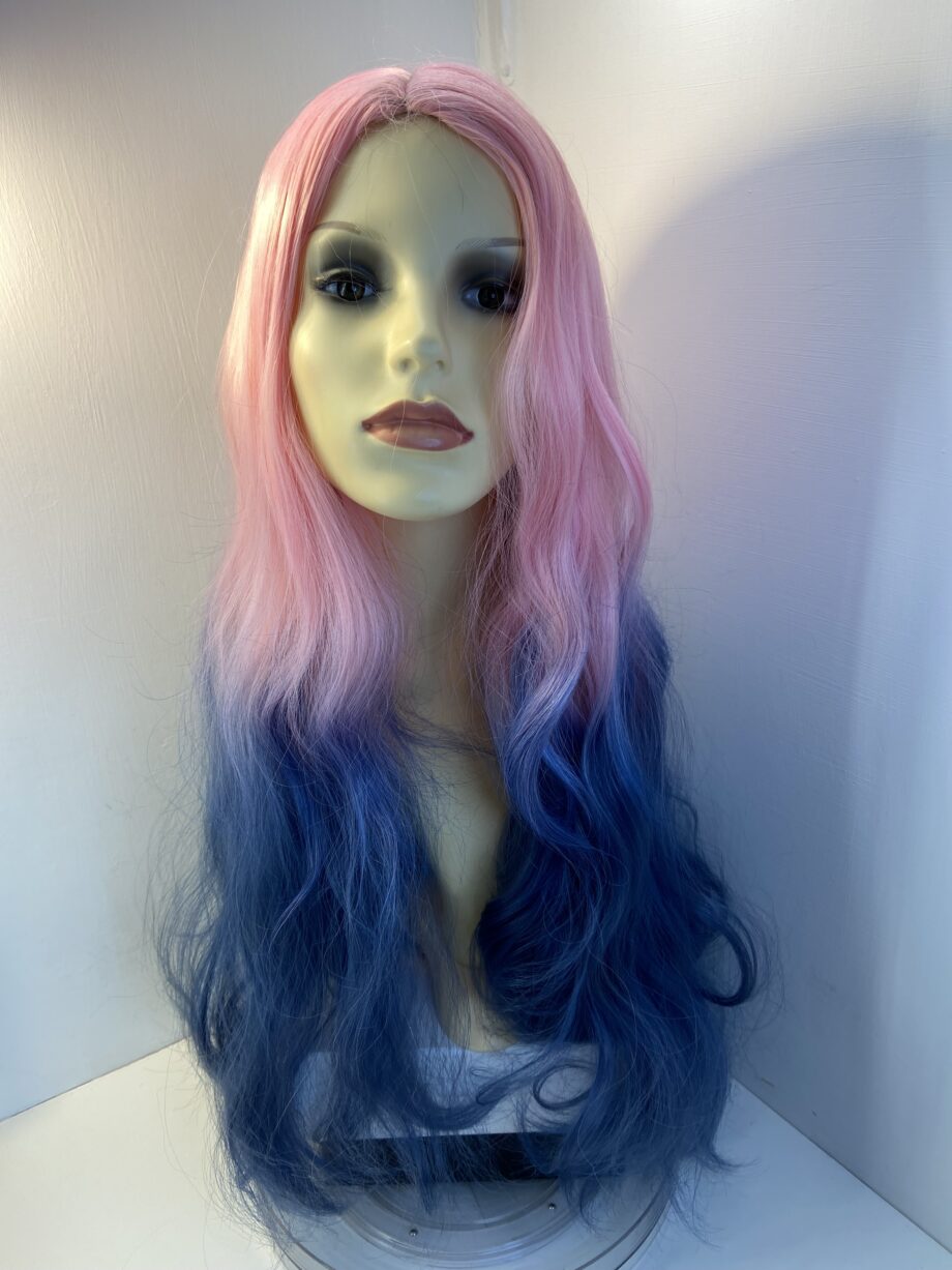 Gorgeous pink blue king wig. Pinkbluelw768