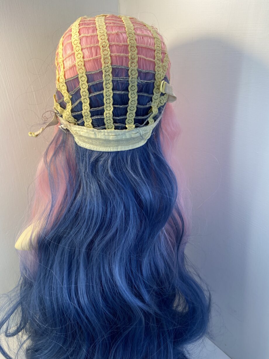 Gorgeous pink blue king wig. Pinkbluelw768