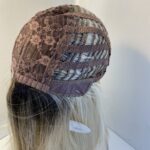 Stunning light blonde rooted wig. Blls596
