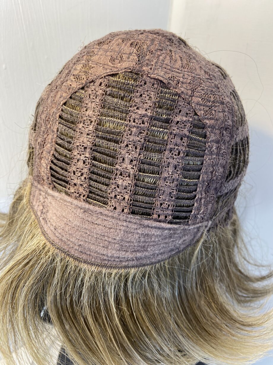 Light brown designer wig. Brmw5002