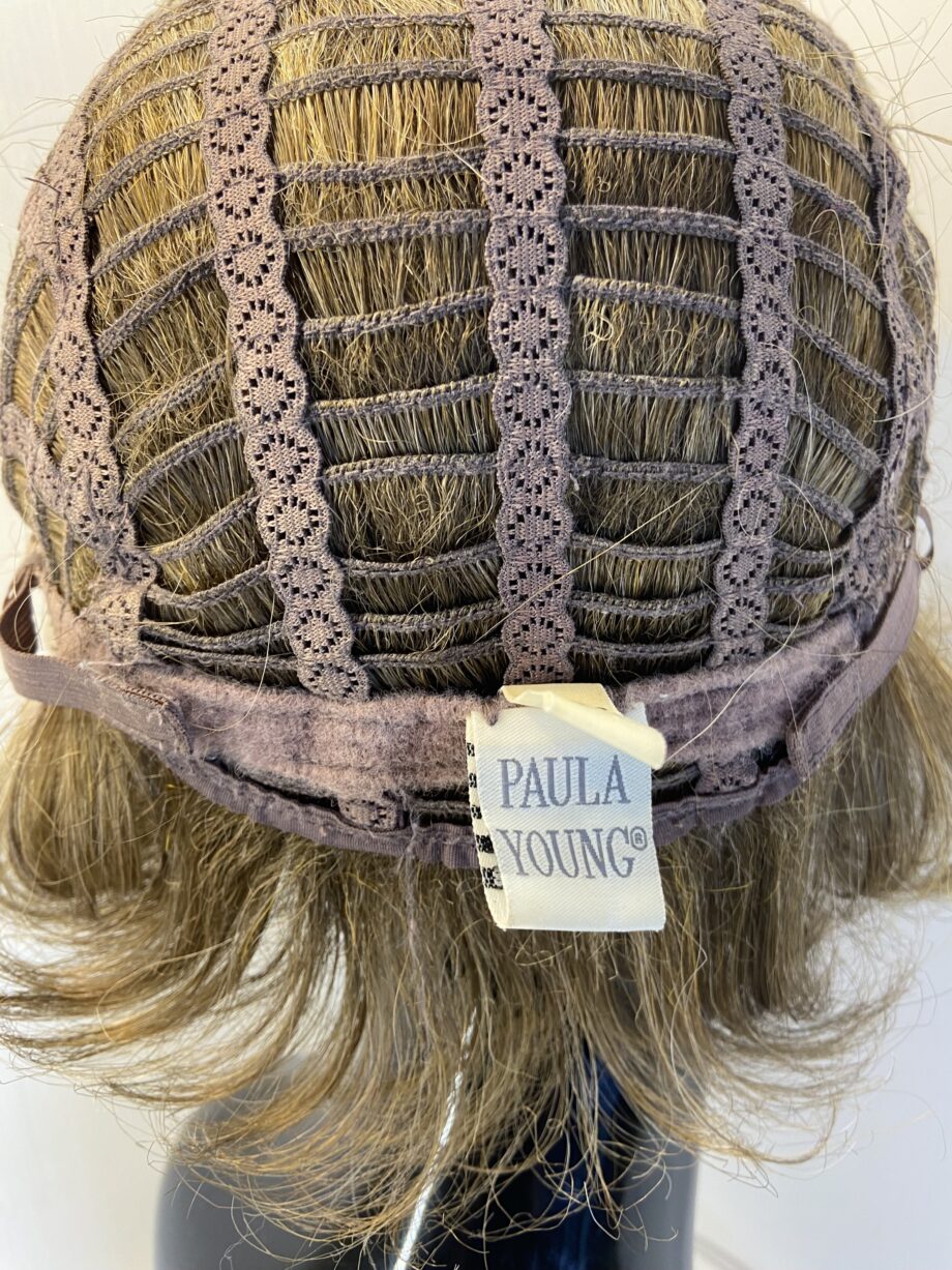 Light brown designer wig. Brmw5002