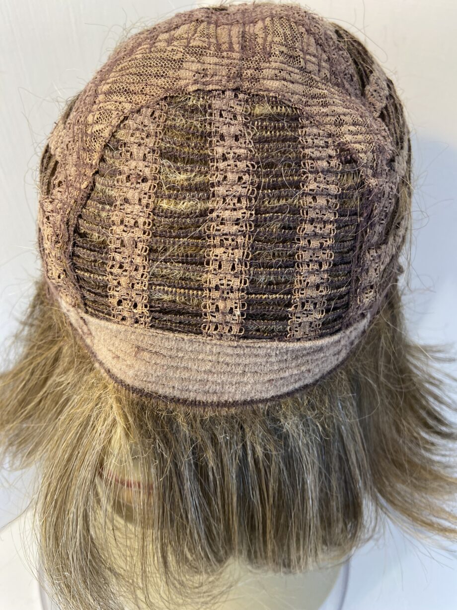 Beautiful light brown designer wig. Brms5003