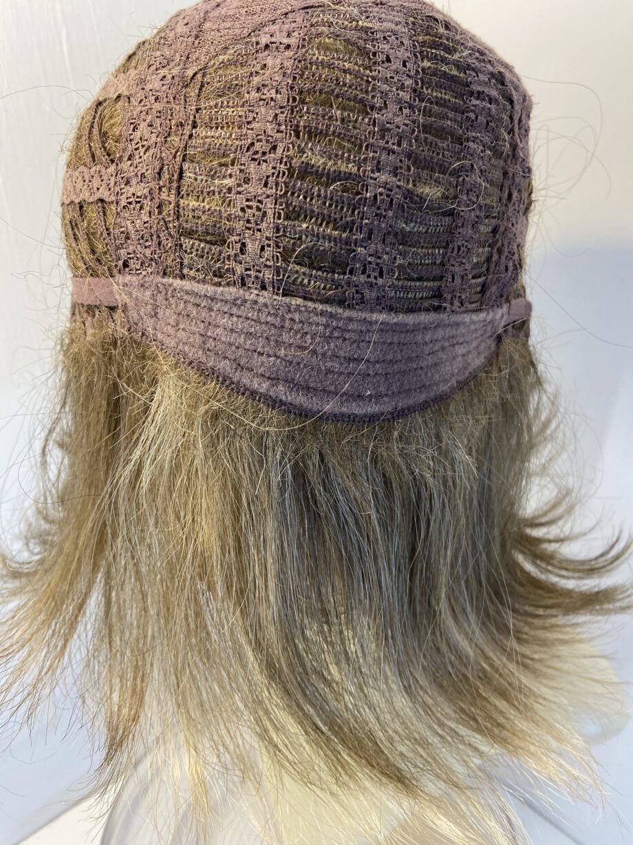 Blonde designer wig. Brms5004